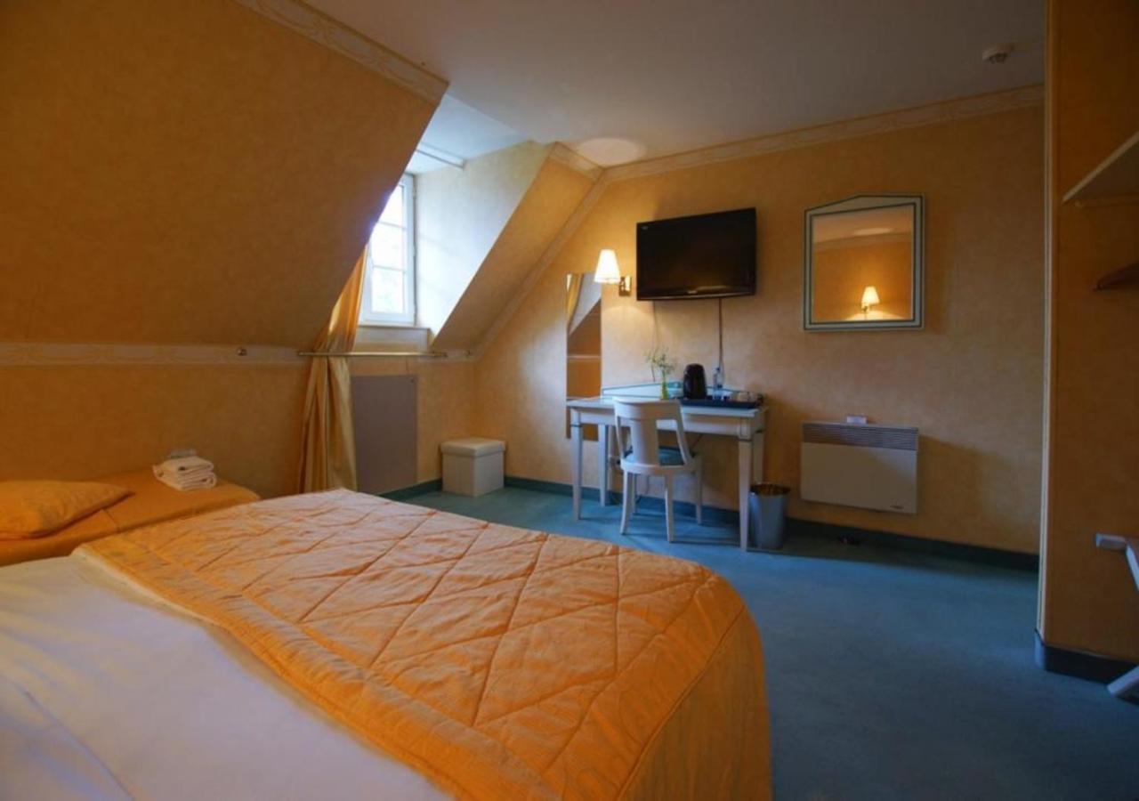 Hotel De La Tour Pont-de-lʼArche Kültér fotó