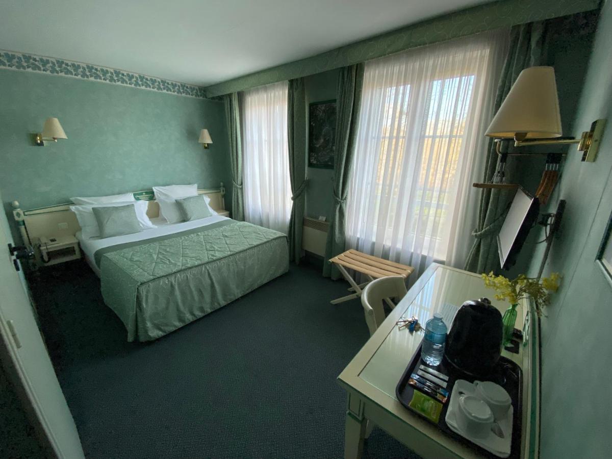 Hotel De La Tour Pont-de-lʼArche Kültér fotó